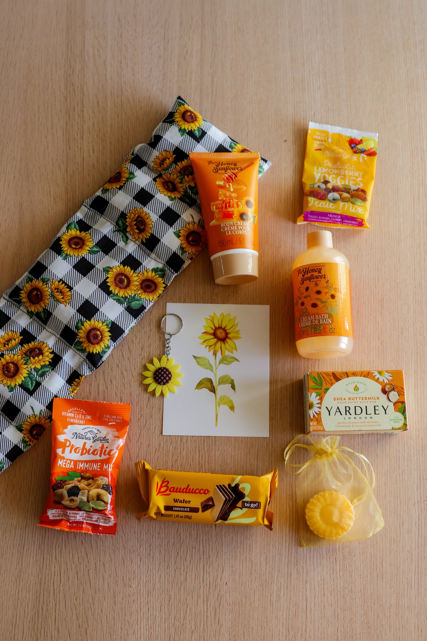 Black Checkered Sun Flower Gift Box